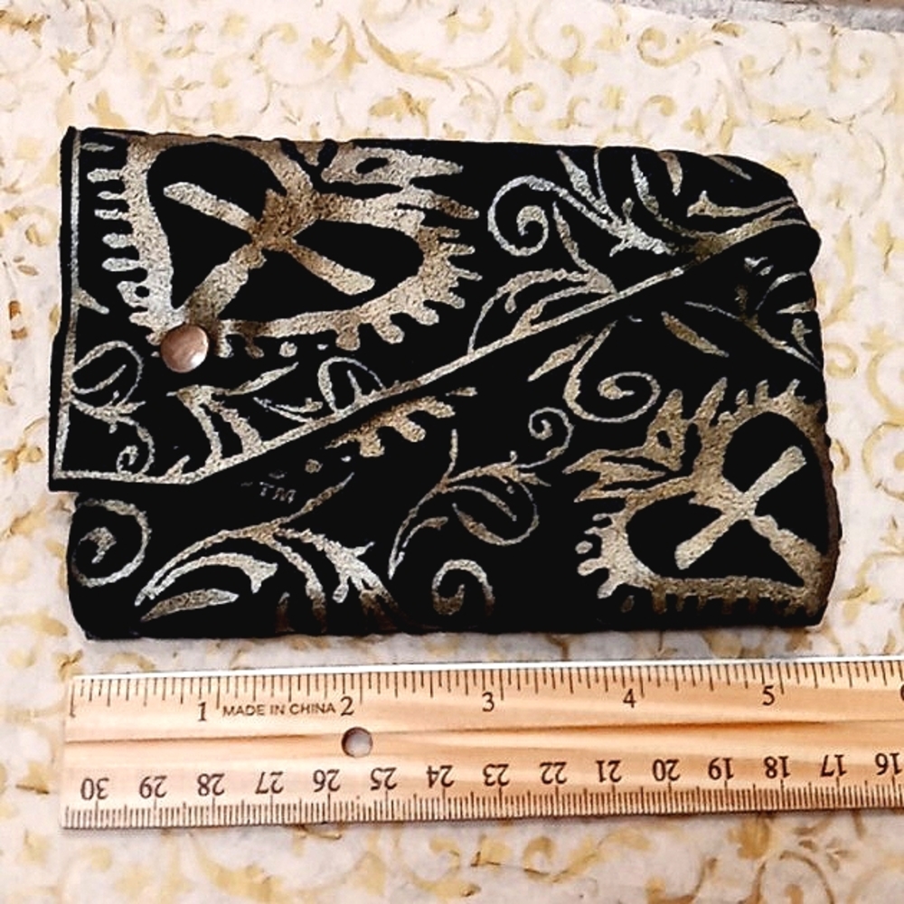 ✨ Virgins Saints & Angels Black & Gold Plush Pouch NEW! - Picture 8 of 12